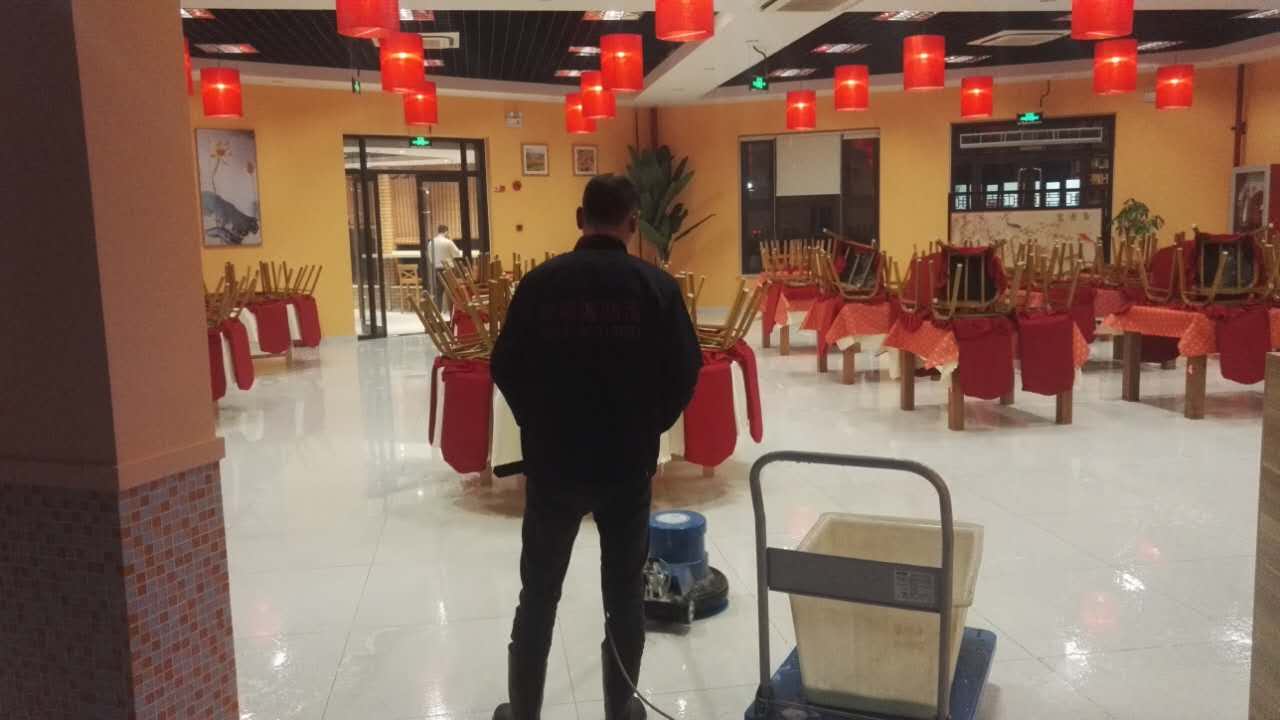 食堂瓷磚防滑處理