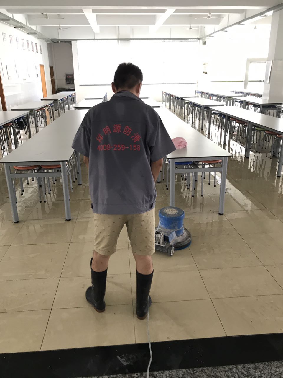 食堂瓷磚防滑處理